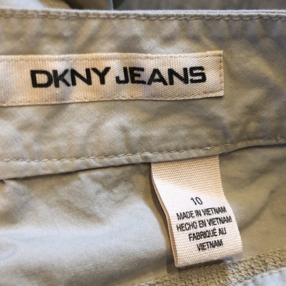 DKNY Jeans Beige Ankle Pants - Picture 9 of 10